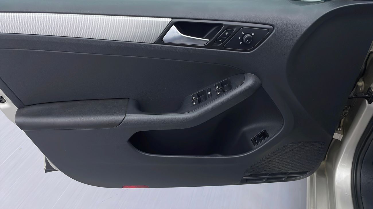 Volkswagen Jetta TRENDLINE S 2 | Under Warranty | Inspected on 150+ parameters