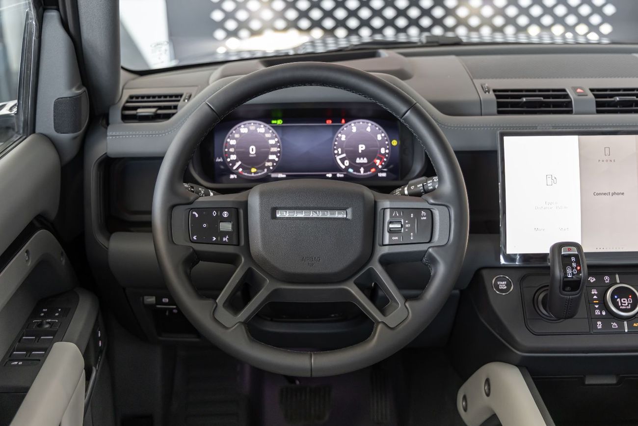 لاند روفر ديفندر Land Rover Defender X-Dynamic HSE P400 | GCC | 2026 (Export)