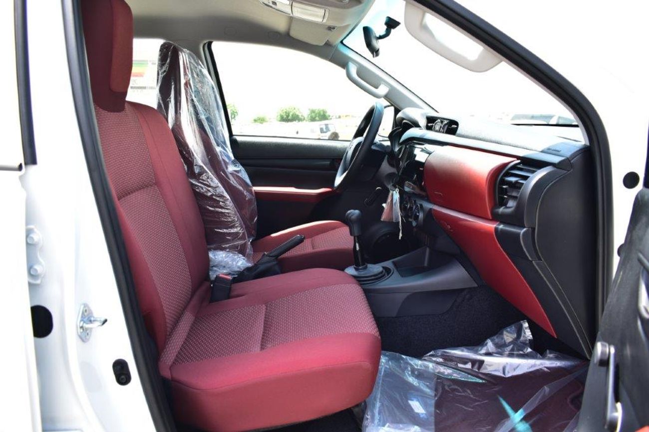 تويوتا هيلوكس GL 2.4L Double Cab Utility