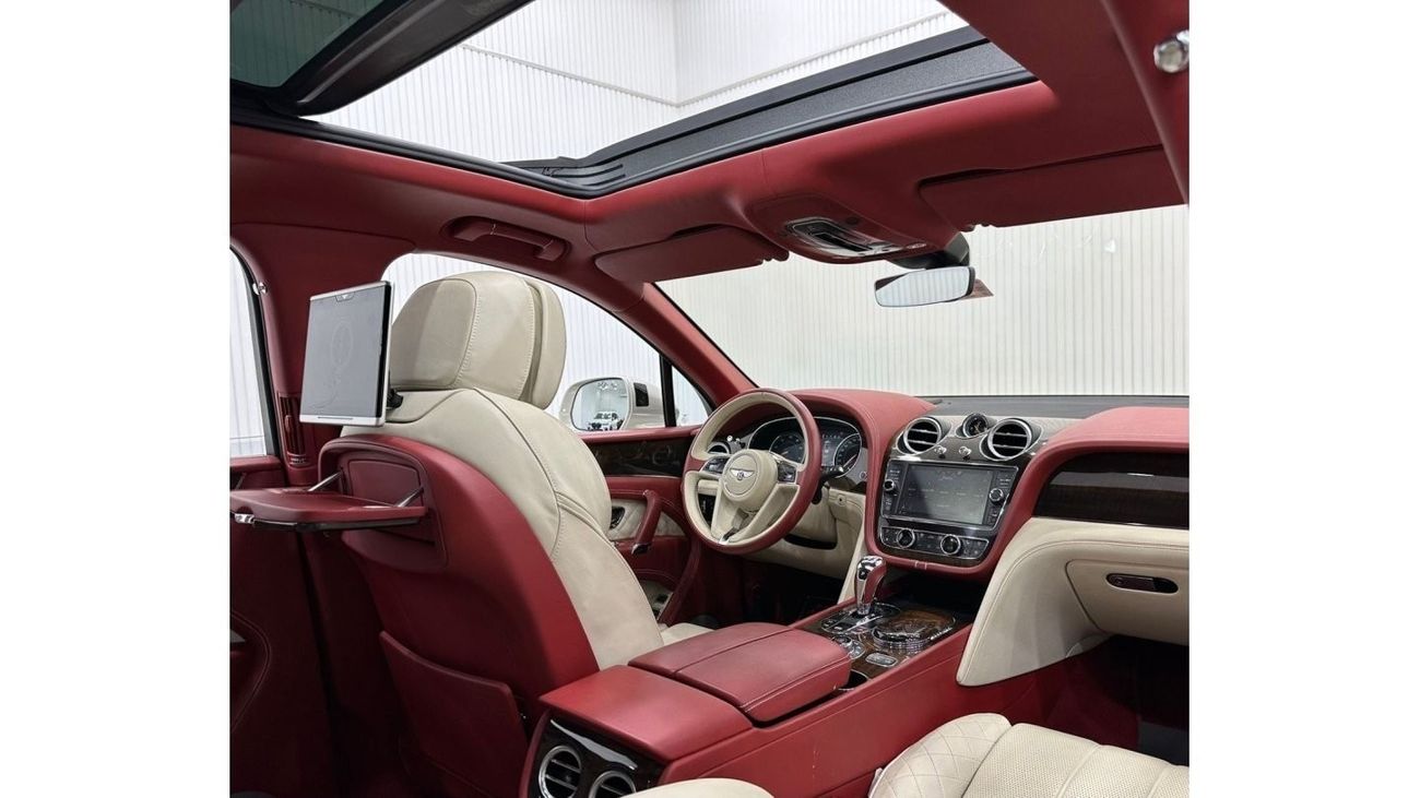 Bentley Bentayga Std 2017 Bentley Bentayga W12, Full Service History, One Year Unlimited KM Warranty, Excellent Condi