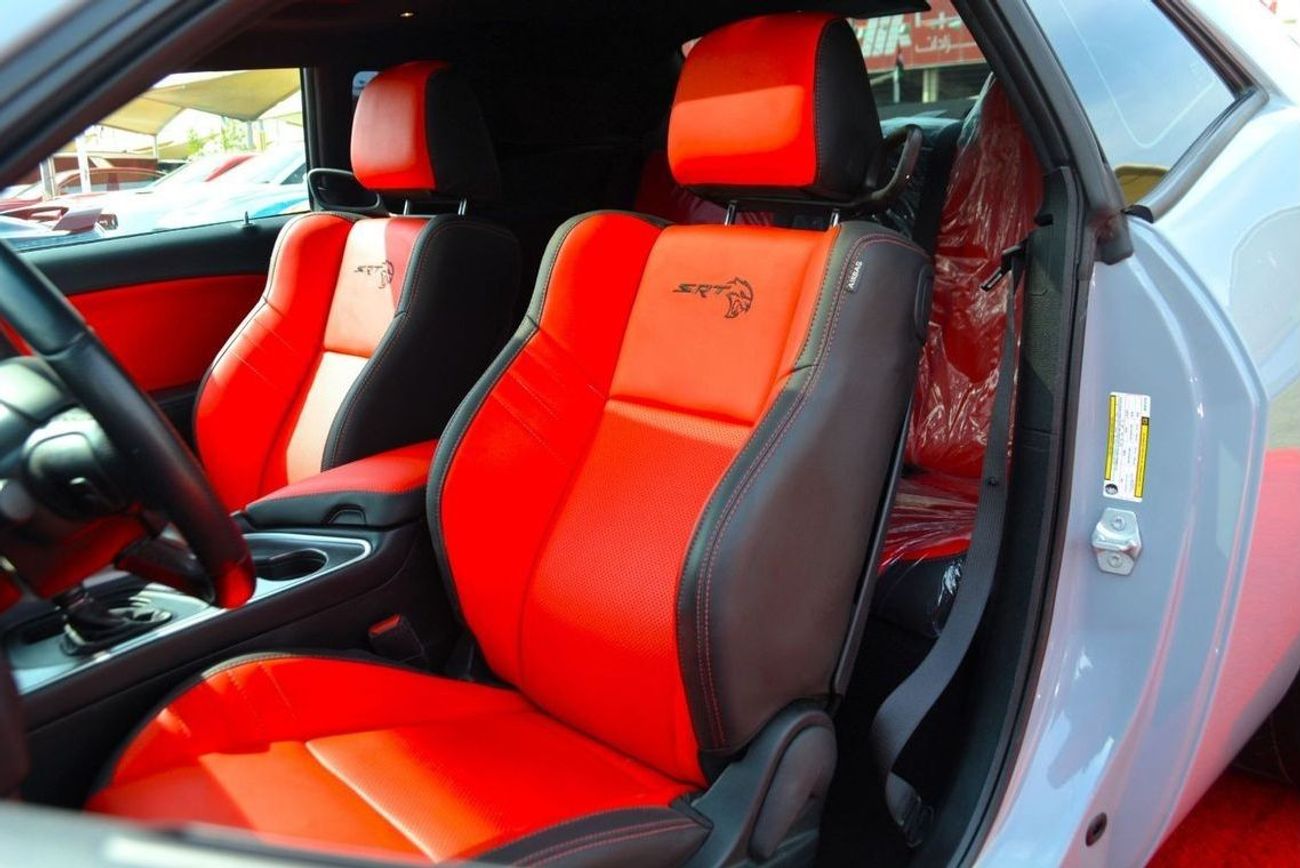 Dodge Challenger SXT Plus 3.6L THE MOST BEAUTIFUL COLOR/ FULL OPTION- SUN ROOF -ORGINAL AIR BAGS