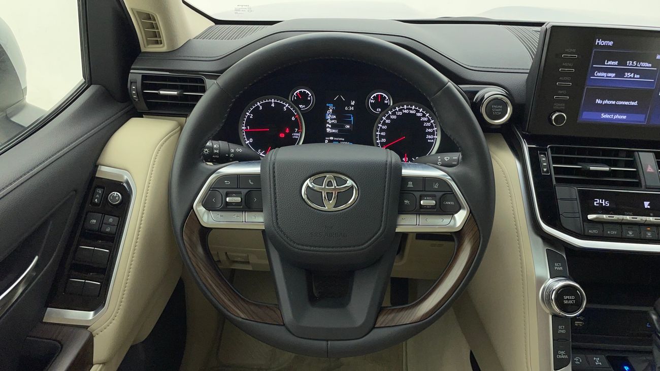 تويوتا لاند كروزر GXR 4 | بدون دفعة مقدمة | اختبار القيادة في المنزل