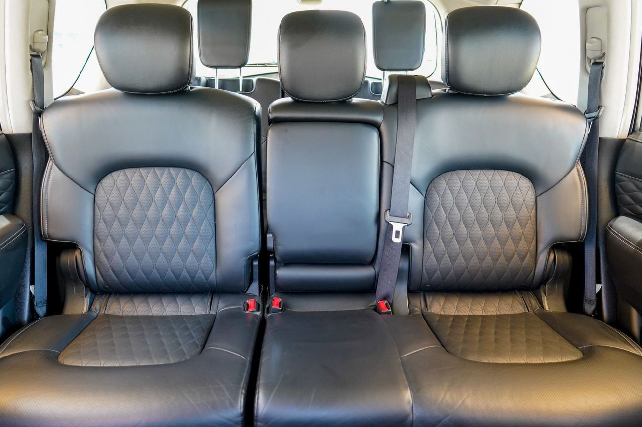 Infiniti QX80 Luxe 7st Infiniti QX80 2020 (7 SEATERS) GCC under Warranty with Flexible Down-Payment/ Flood Free.