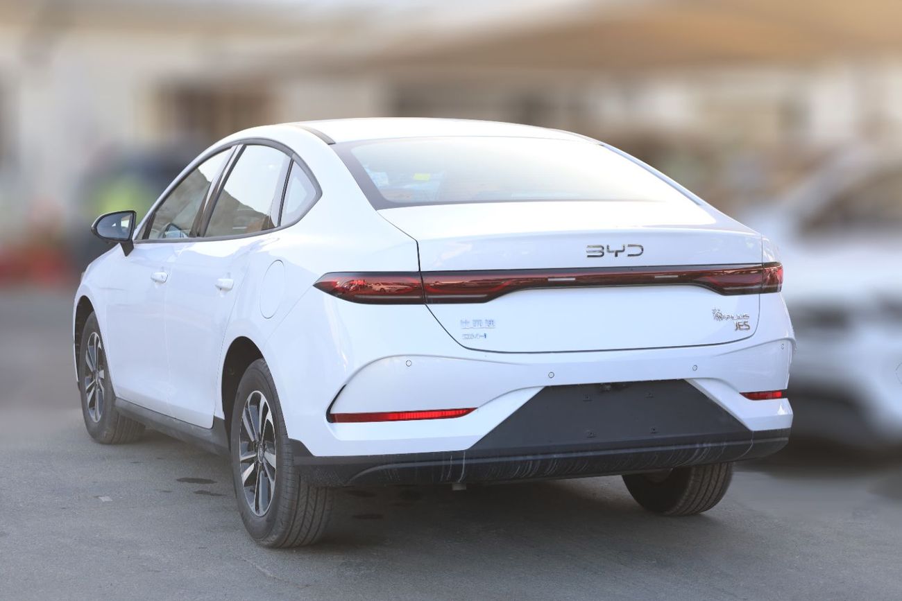 BYD QIN PLUS 1.5L AT HYBRID 55KM Leading With 360 Cam + Driver Power seat 2025 Model only for EXPORT