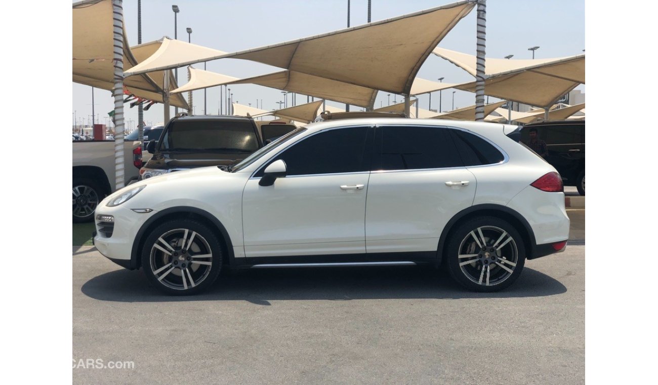 Porsche Cayenne S خليجي مالك واحد بانوراما مواصفات خاصة VIP