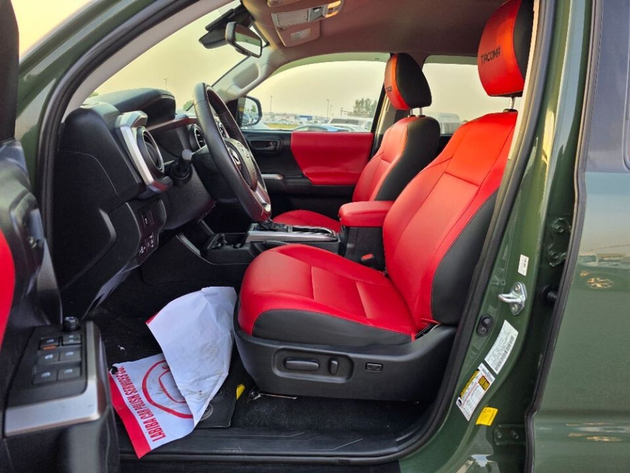 Toyota Tacoma 2021 Model 4x4 , leather seats with spacial off Road kits