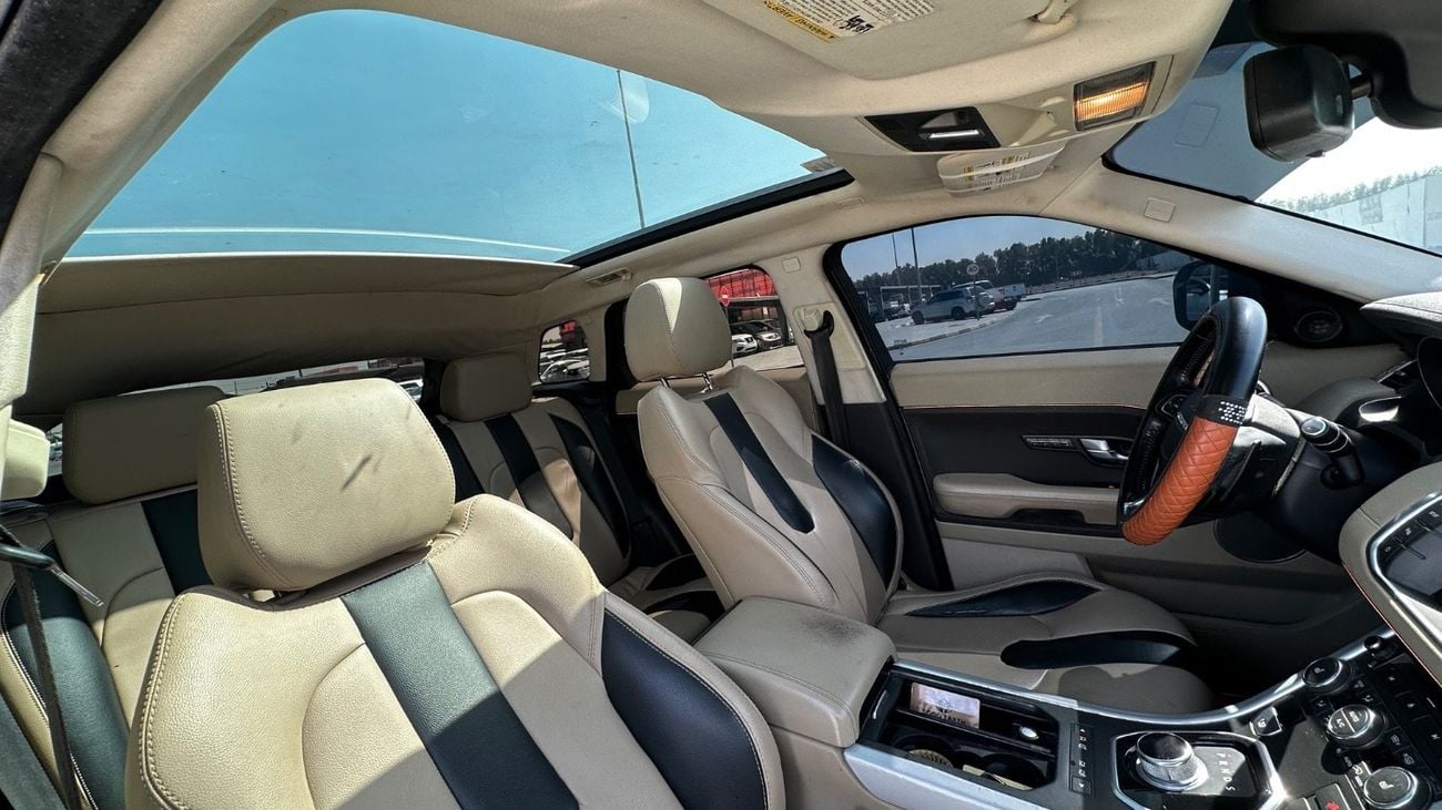 Land Rover Range Rover Evoque Pure LE 2.0L (5 Door) PURE PREMIUM 2.0L (5 Door)