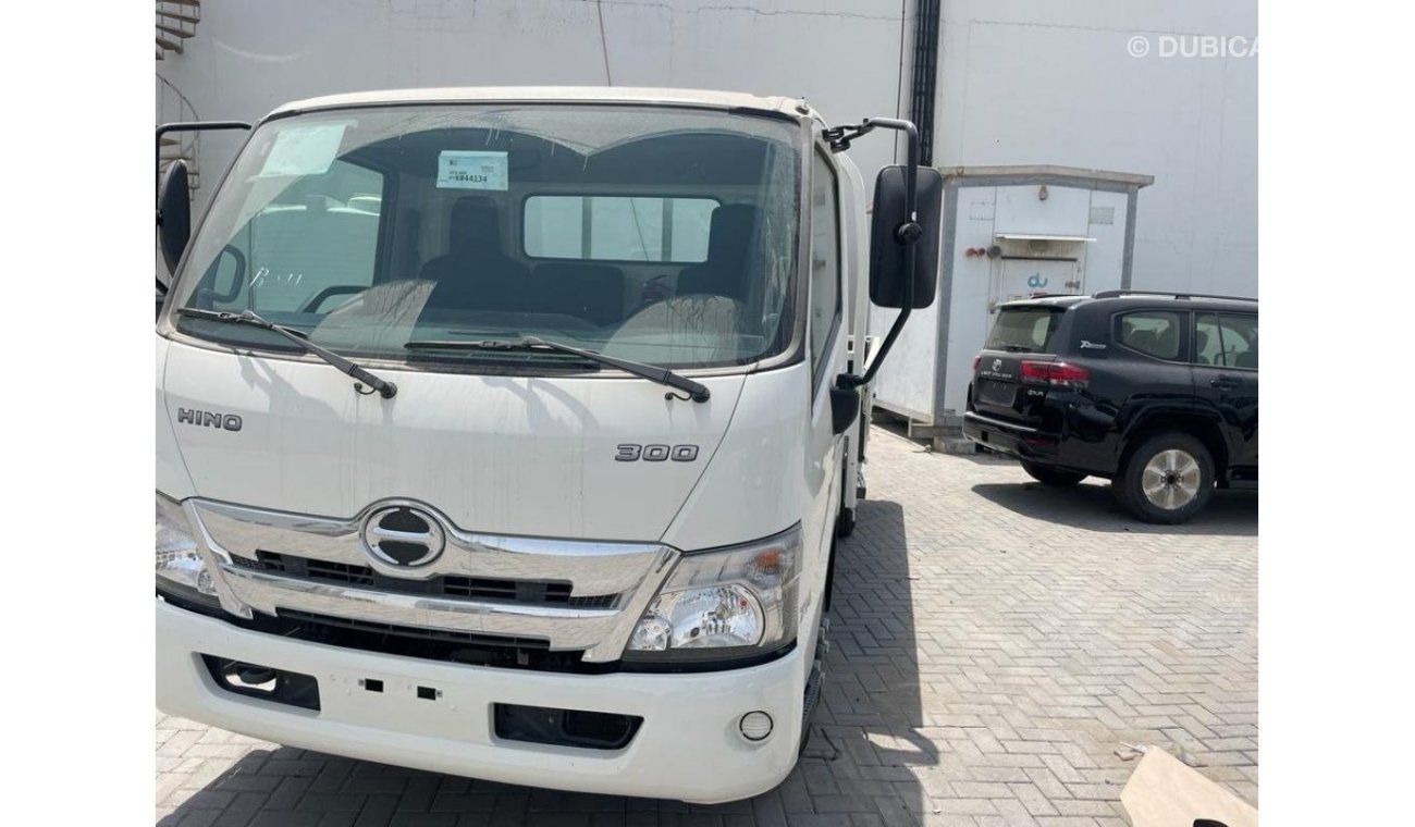 هينو 300 Hino 300 series, 714  4.2 Ton