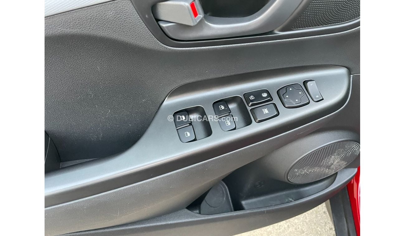 Hyundai Kona Hyundai kona Sel 2020 red : 76k USA Automatic Gasoline 5 4 Black Price : 55000 Mobile :  +9715683182