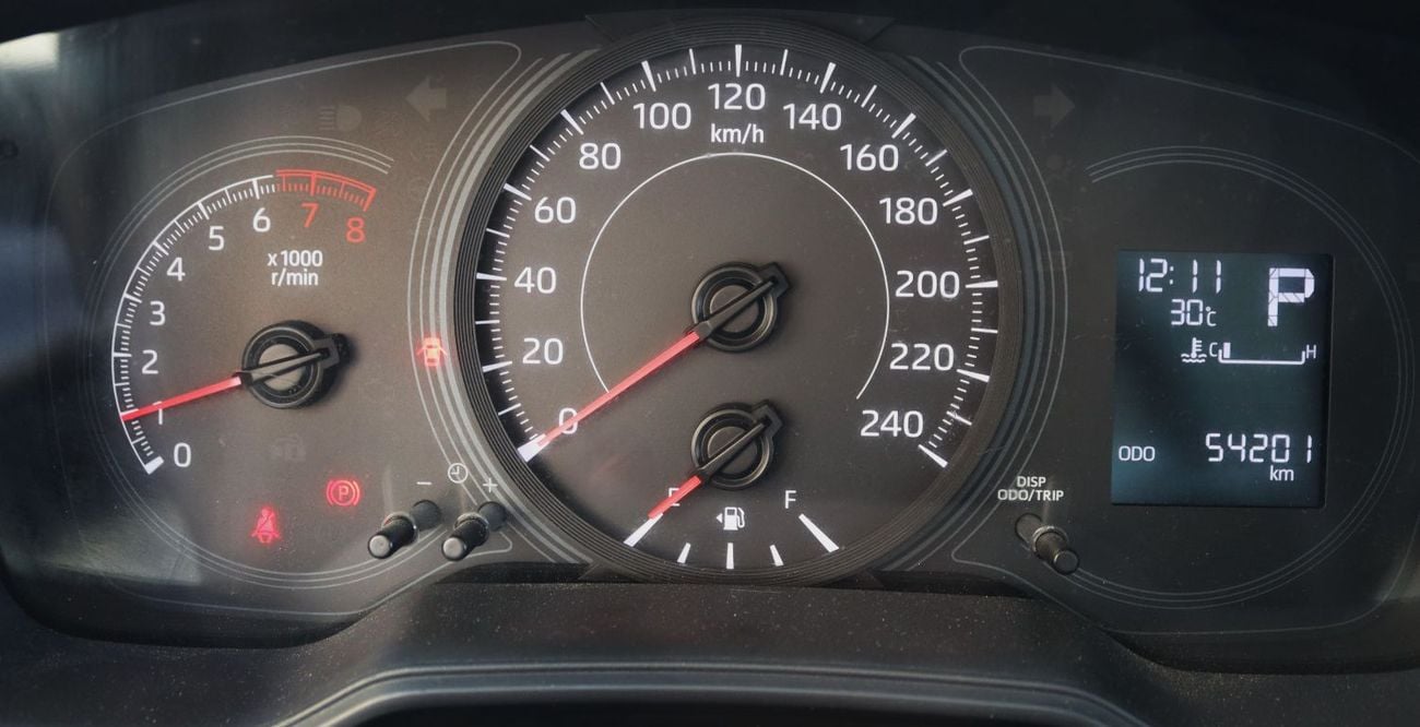 تويوتا كورولا تويتا كورولا -2022 - خليجى - بدون حوادث- 1.6. XLI- ممشى قليل - بحاله ممتازه فى الداخل والخارج