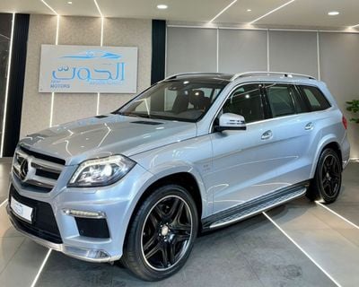 Mercedes-Benz GL 500 Std 4.7L AMG MERCEDES GL500 V8 || GCC || ACCIDENT FREE || AMAZING CONDITION II FULLY LOADED || LOW M