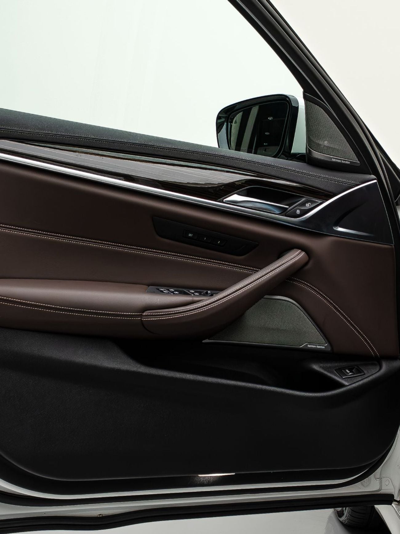 بي أم دبليو 540i M SPORT COMFORT