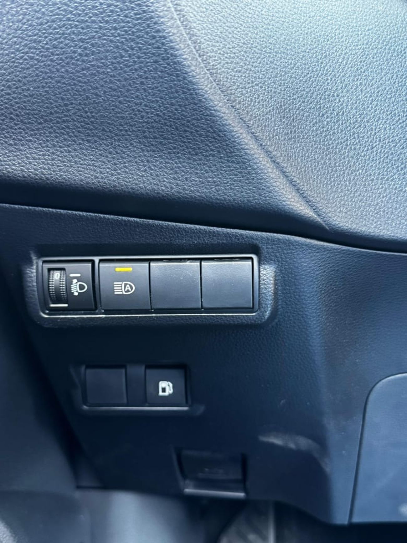 تويوتا كورولا كروس ✨(*Toyota Corolla Cross Hybrid)*✨ *Model*: 2025 *Price*: 76,000 AED *Mileage: 0 km/h *Price does not