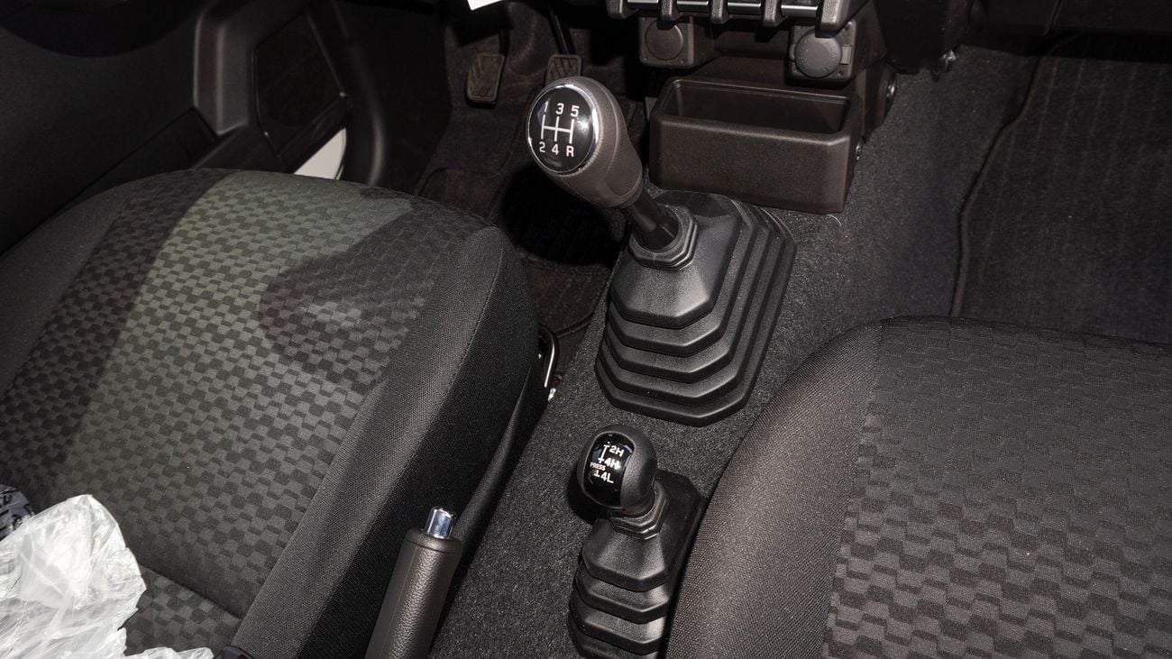 سوزوكي جيمني All Grip  M/T