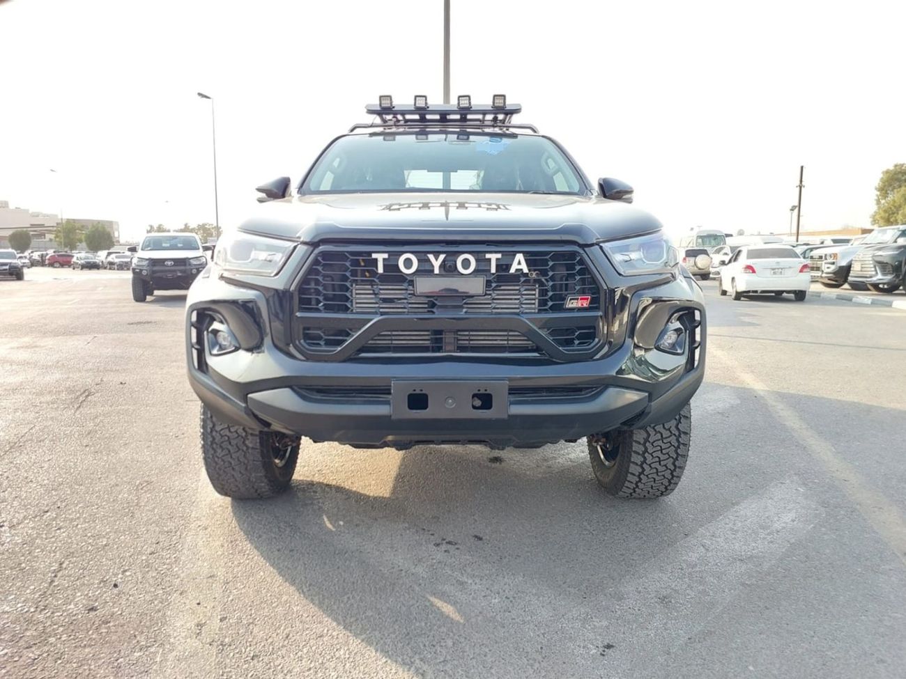 Toyota Hilux TOYOTA HILUX PICKUP RHD 2024 MODEL 2.8 L DIESEL AUTOMATIC(PM13901)