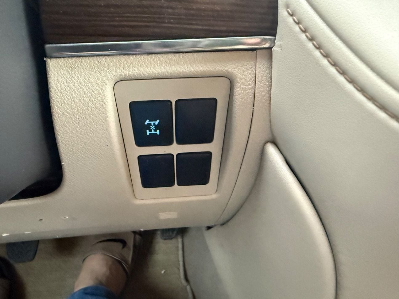 Toyota Land Cruiser SAFARI 2019 LAND CRUISER GXR V6/4.0 FACELIFTED 2025 EXCELLENT CONDITION GCC