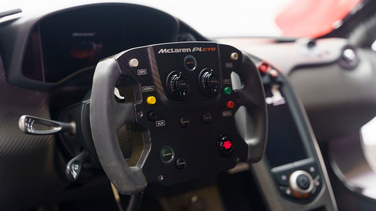 McLaren P1 GTR 2015 - GCC - Street Legal