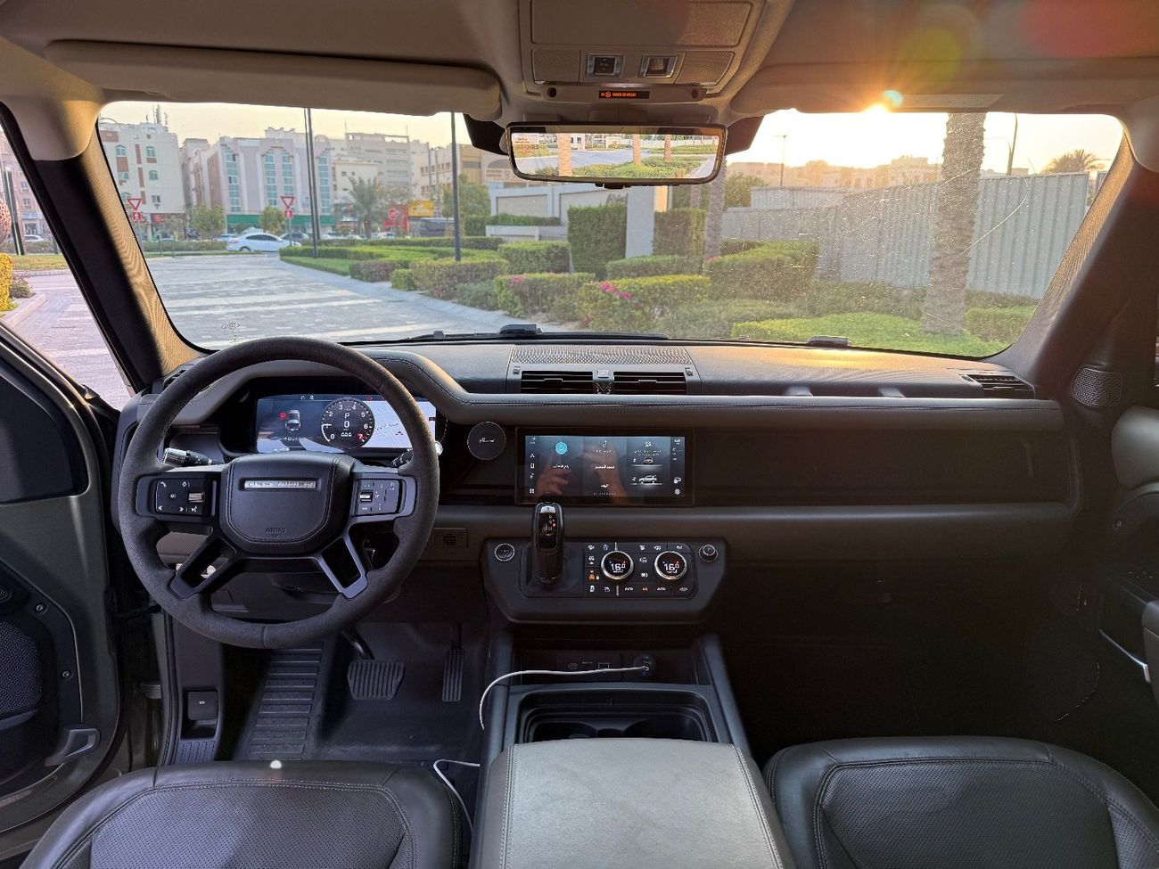 Land Rover Defender 90 SE P400 3.0L