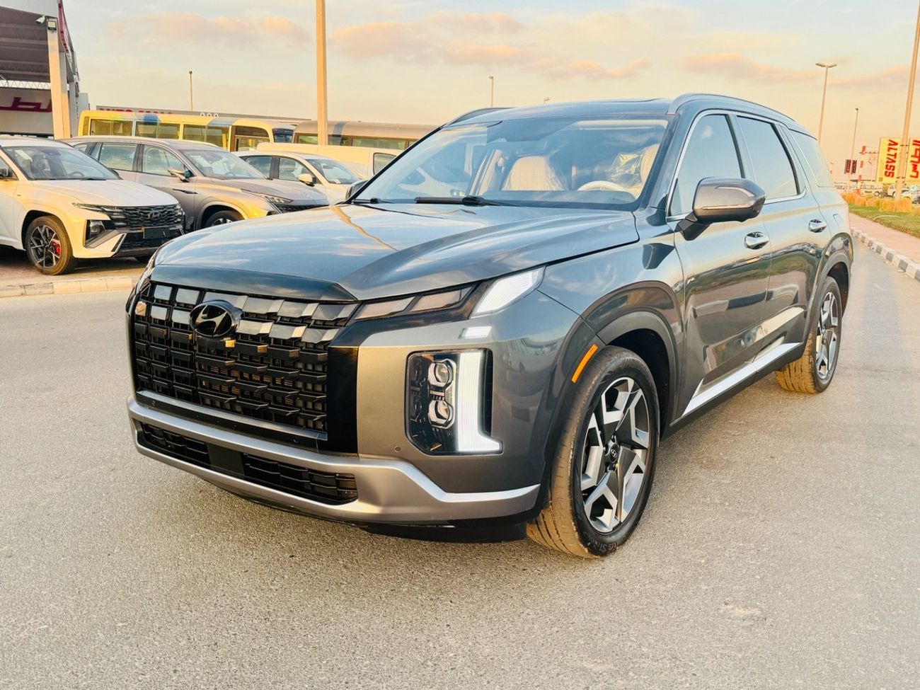 Hyundai Palisade Palisade Limited very clean car