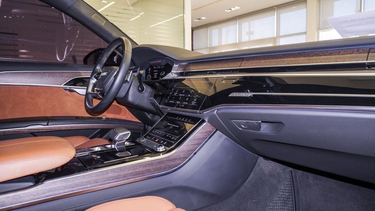 Audi A8 L 55 TFSI quattro 3.0L (335 HP)