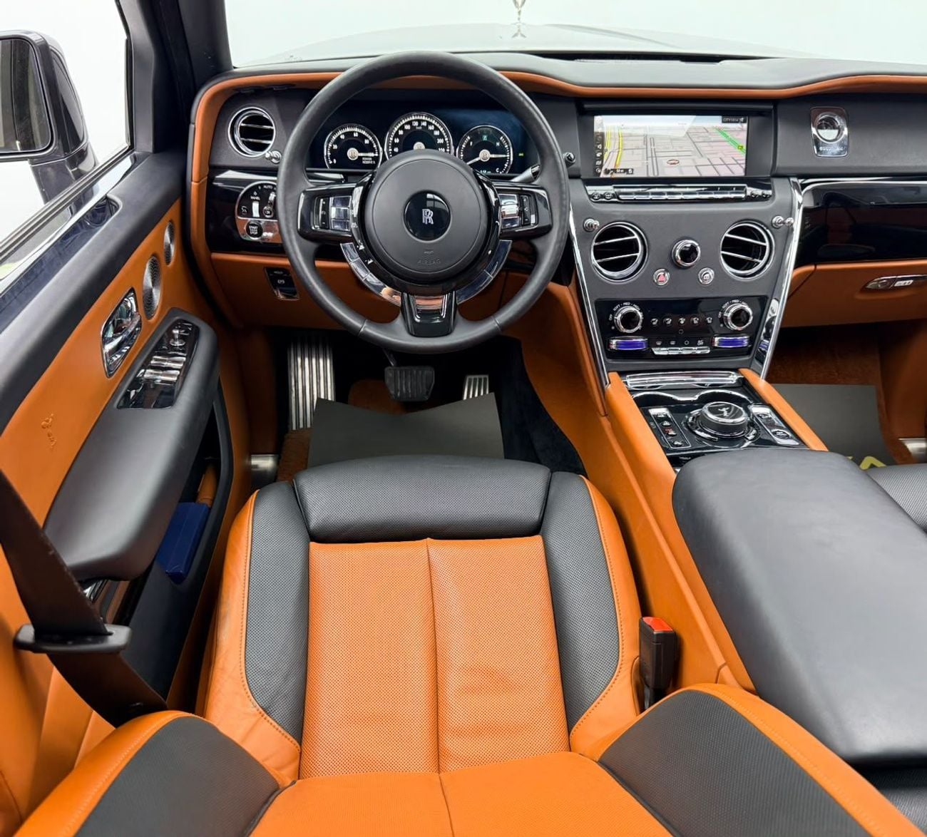 Rolls Royce Cullinan STANDARD 2020 Rolls Royce Cullinan, Warranty, Full Service History, Fully Loaded, Excellent Condition, GCC