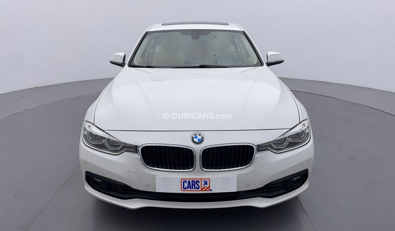 بي أم دبليو 318i EXCLUSIVE 1.5 | بدون دفعة مقدمة | اختبار قيادة مجاني للمنزل