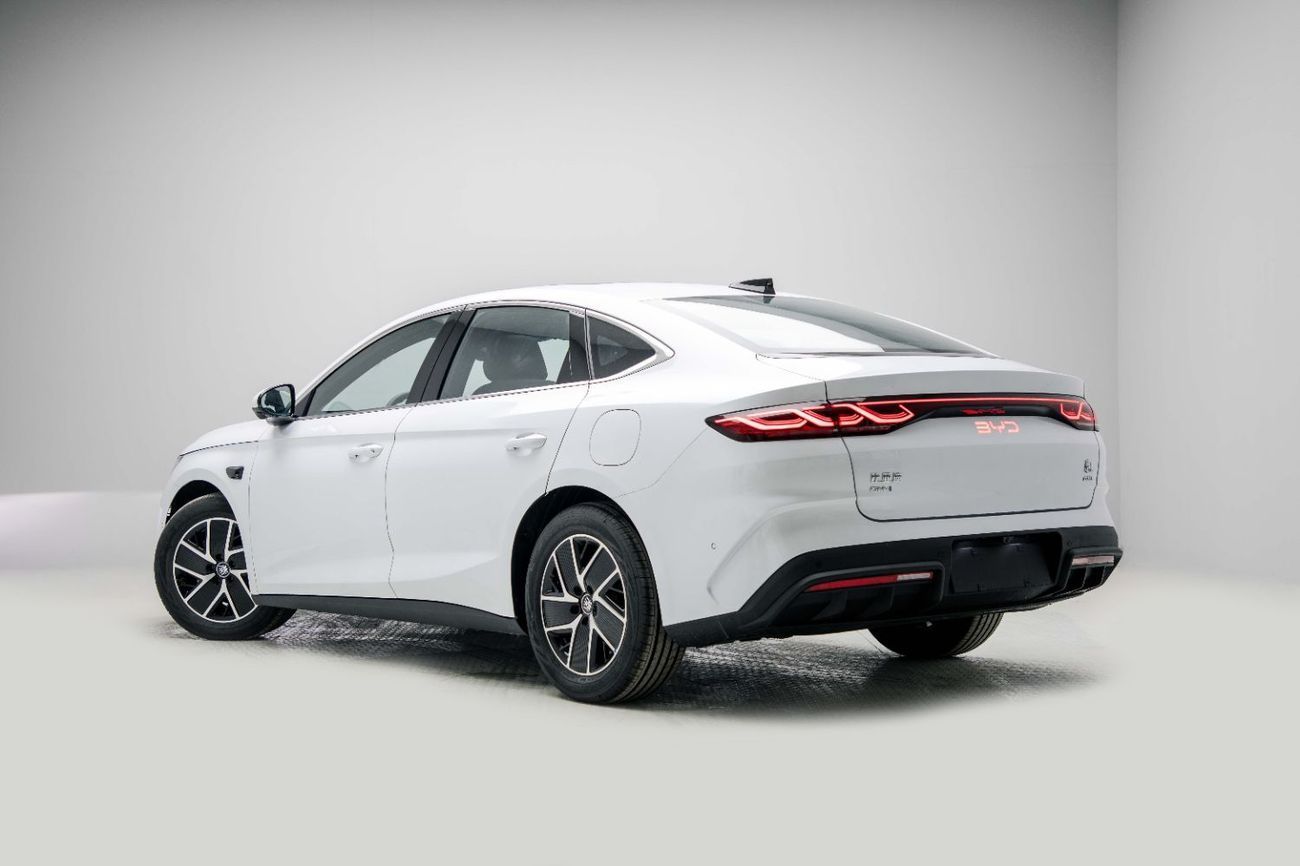 BYD Qin L DM-i ID Superior PHEV 1.5L - White Inside Grey | Export Only