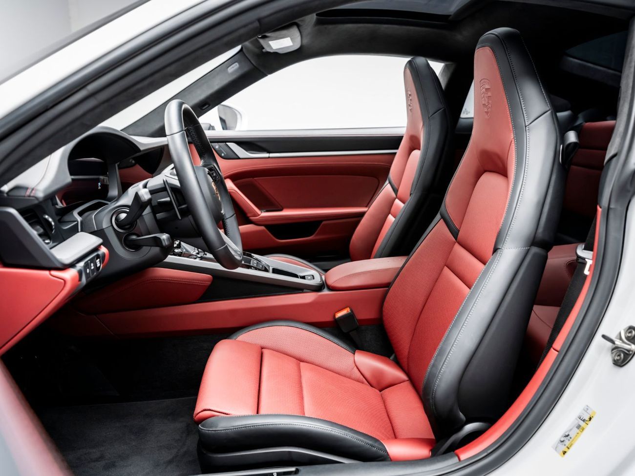 Porsche 911 2025 Porsche 911 Carrera, October 2026 Porsche Warranty, Low KMs, GCC