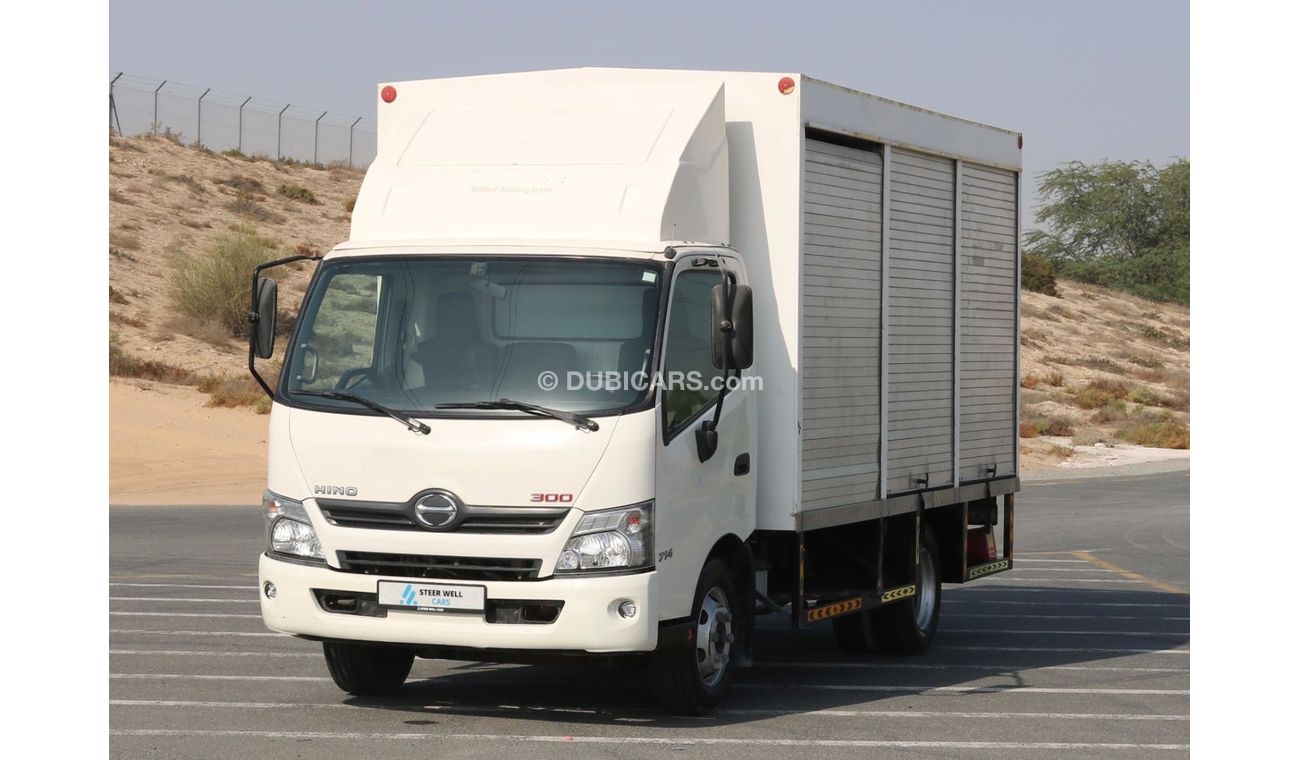هينو 300 2020 | 300 SHUTTER WATER BODY 3.5 TON WITH GCC SPECS AND EXCELLENT CONDITION