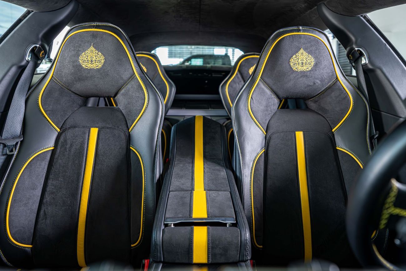 أستون مارتن رابيد Std 6.0L