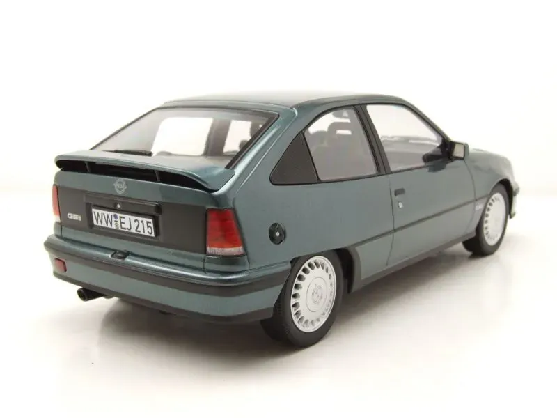 Opel Kadett exterior - Rear Left Angled