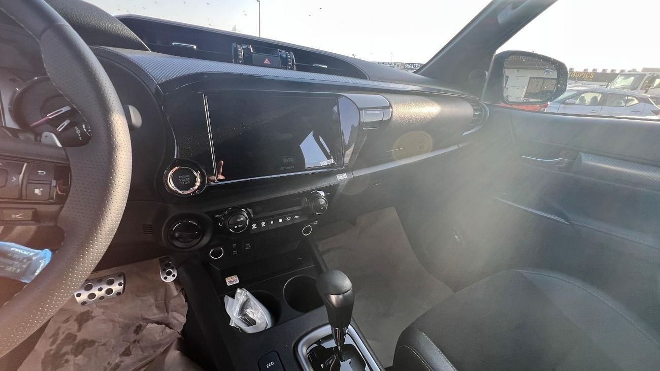تويوتا هيلوكس Toyota Hilux GR Sport 4.0L