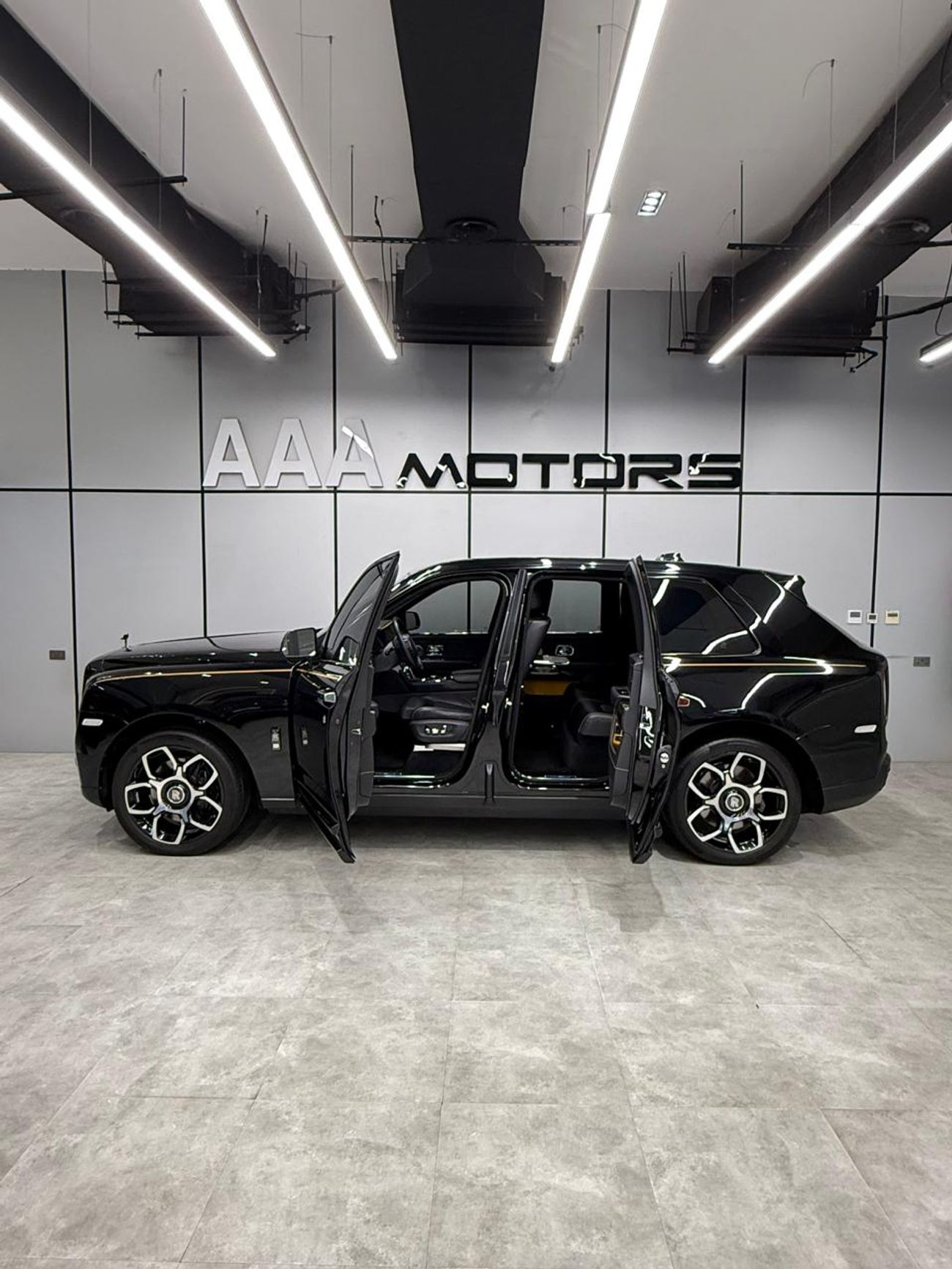 Rolls-Royce Cullinan Black Badge | GCC Specs | Under Warranty