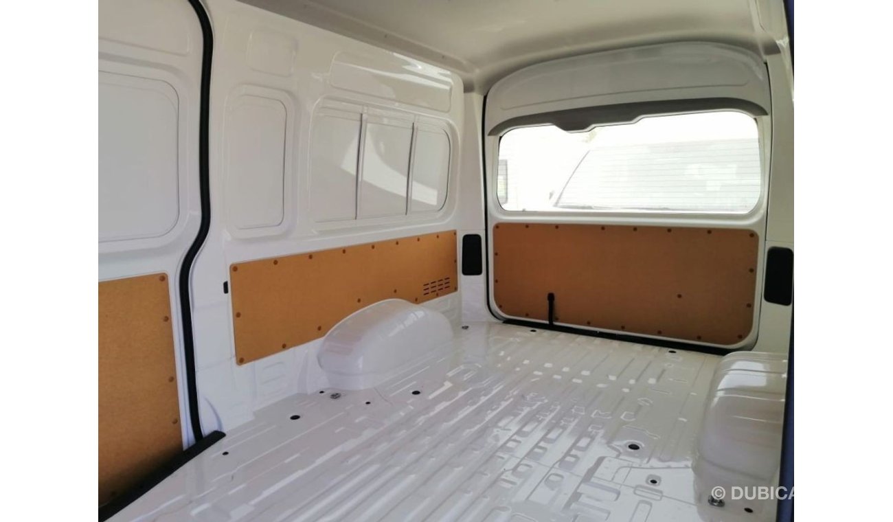 Toyota Hiace van hi roof