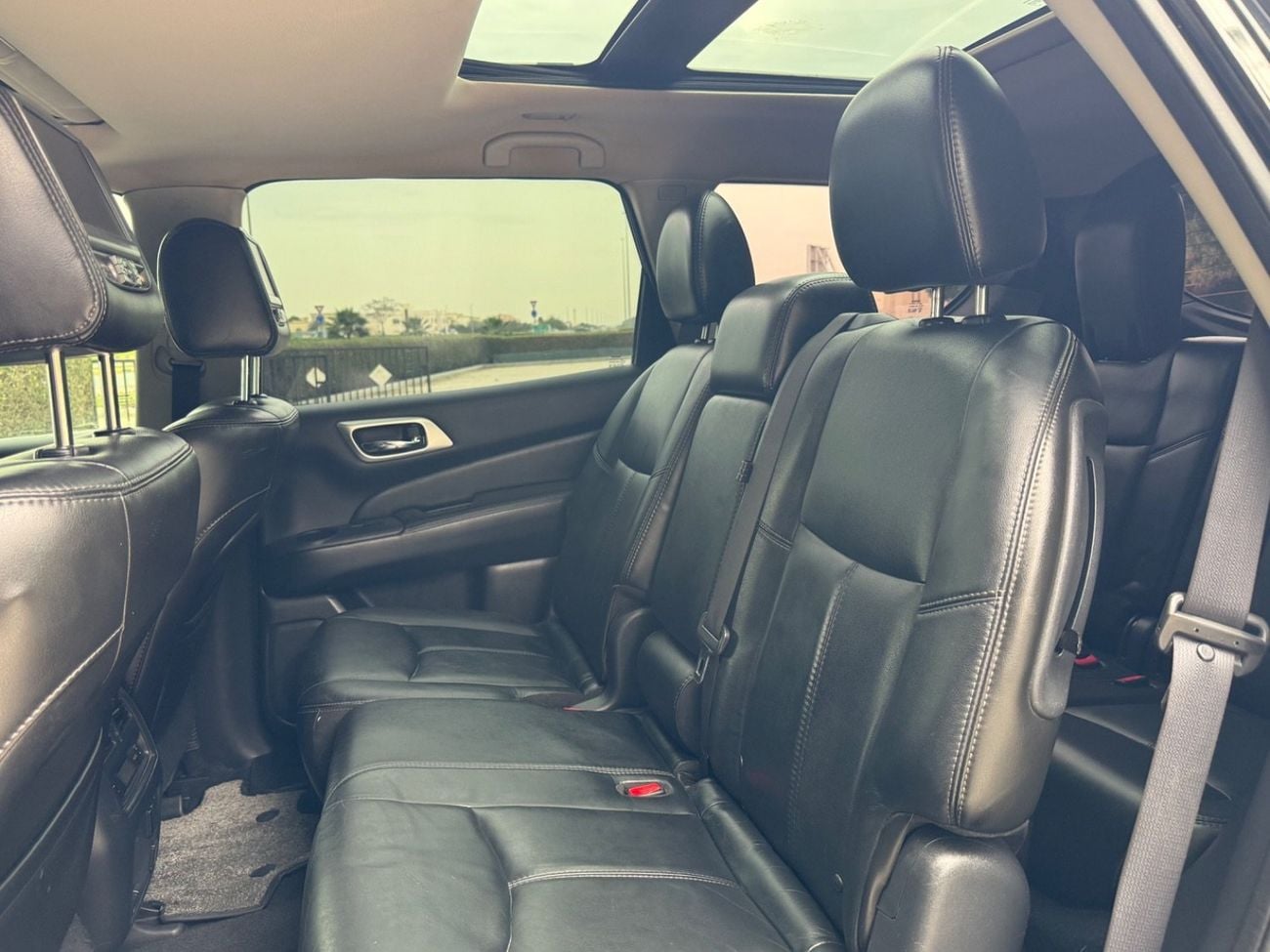 Nissan Pathfinder Platinum 3.5L