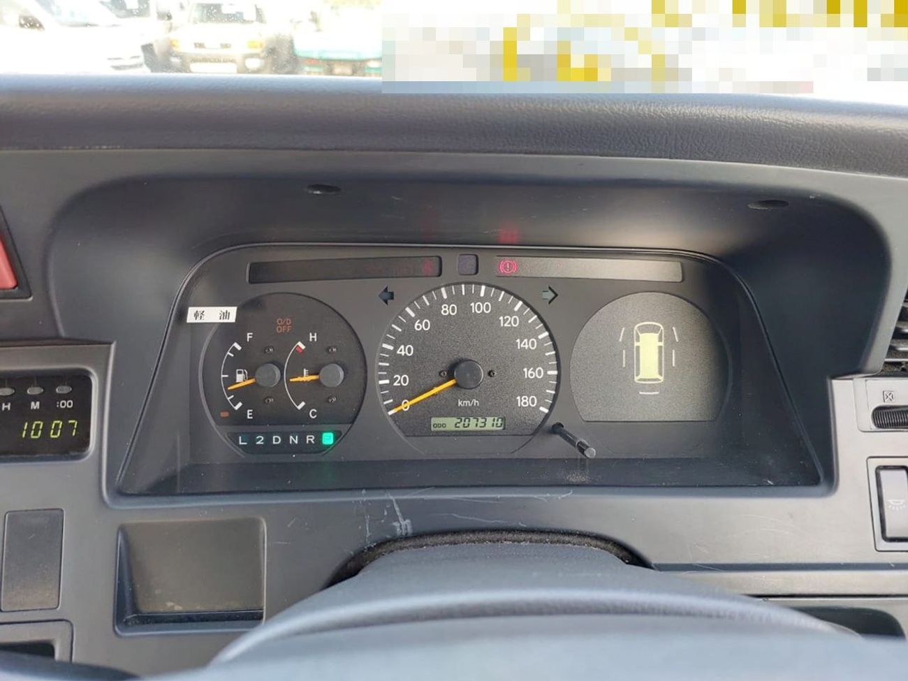 Toyota Hiace TOYOTA HIACE COMMUTER VAN RHD 2001 MODEL 3.0 L DIESEL AUTOMATIC(PM01315)