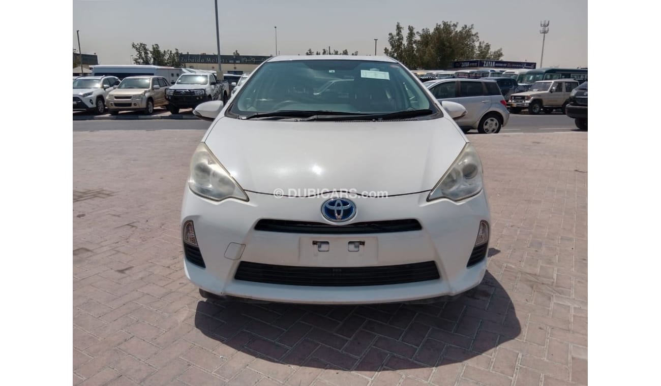 تويوتا برياس TOYOTA AQUA RIGHT HAND DRIVE (PMPM1286)