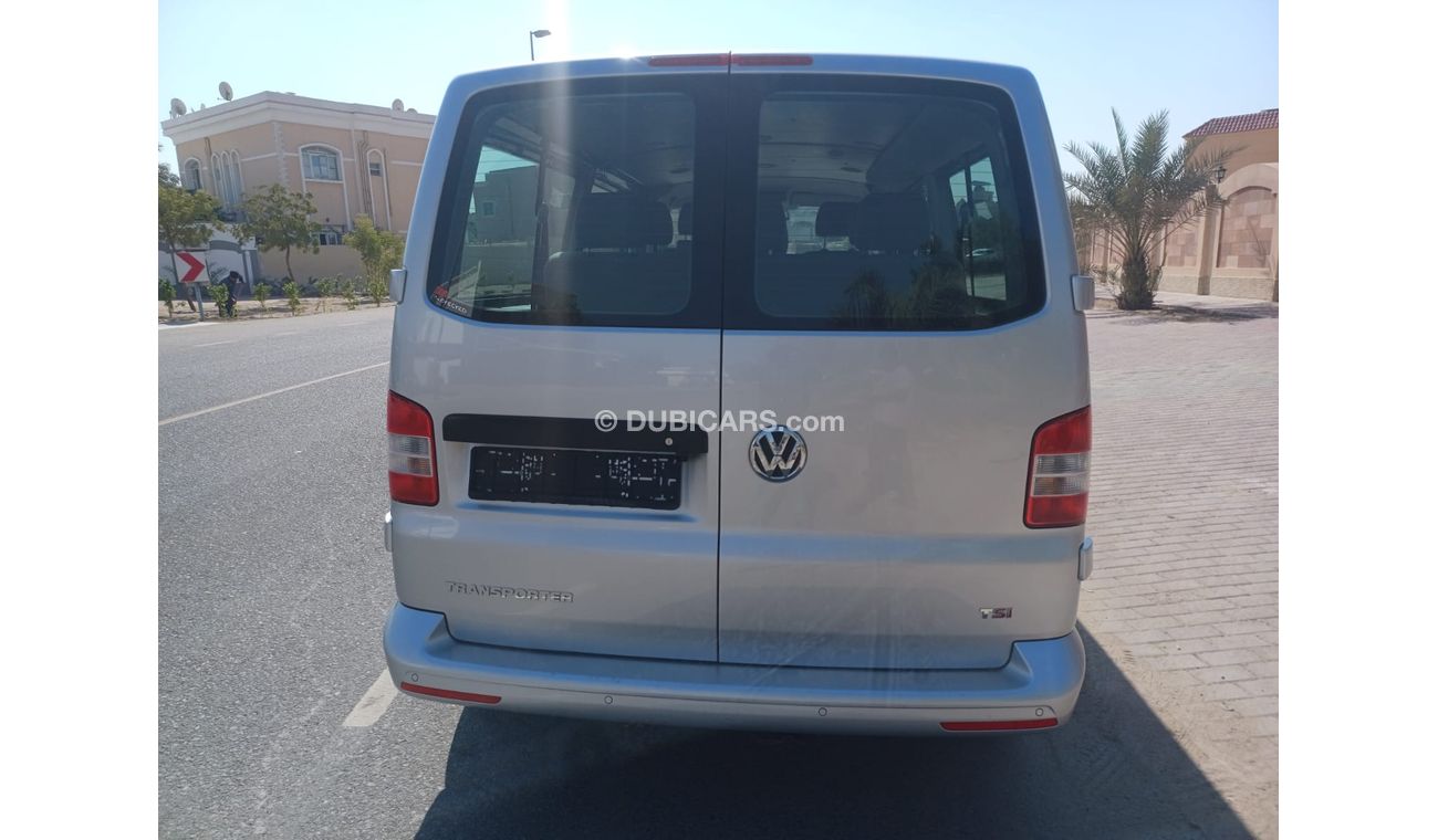 Volkswagen T6 Transporter 8 Seater