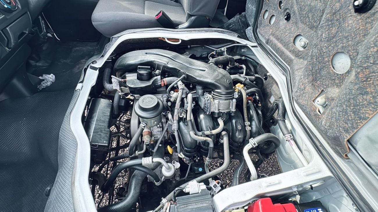 Toyota Hiace 2.7L PETROL ENGINE | RHD | 2017 | AUTOMATIC TRANSMISSION | 9+ Seats [Good Condition]