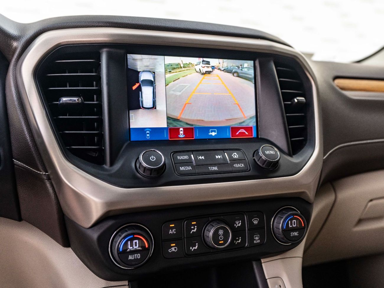 جي أم سي أكاديا Denali 3.6L