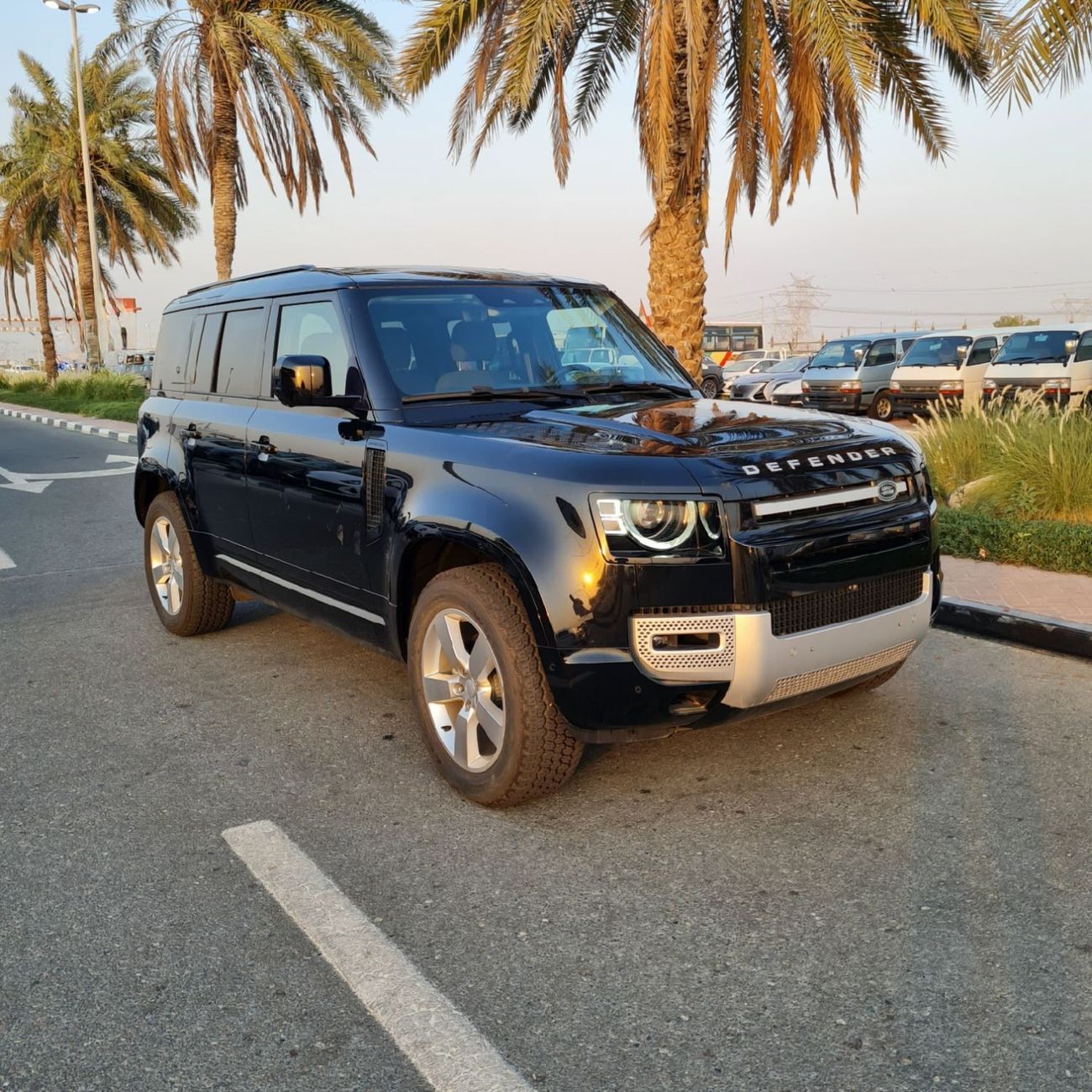 Land Rover Defender 2023 Defender 2.0L Diesel XS Edition 240ps