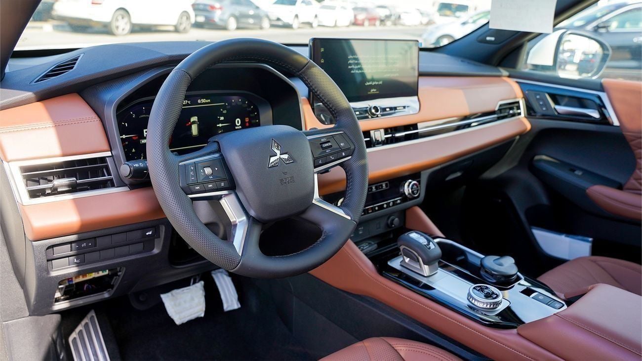 ميتسوبيشي آوتلاندر ميتسوبيشي أوتلاندر 2026 جديدة كلياً – بريميوم (G08)  2.5 لتر | 7 ركاب | مواصفات خليجية | للتصدير فقط