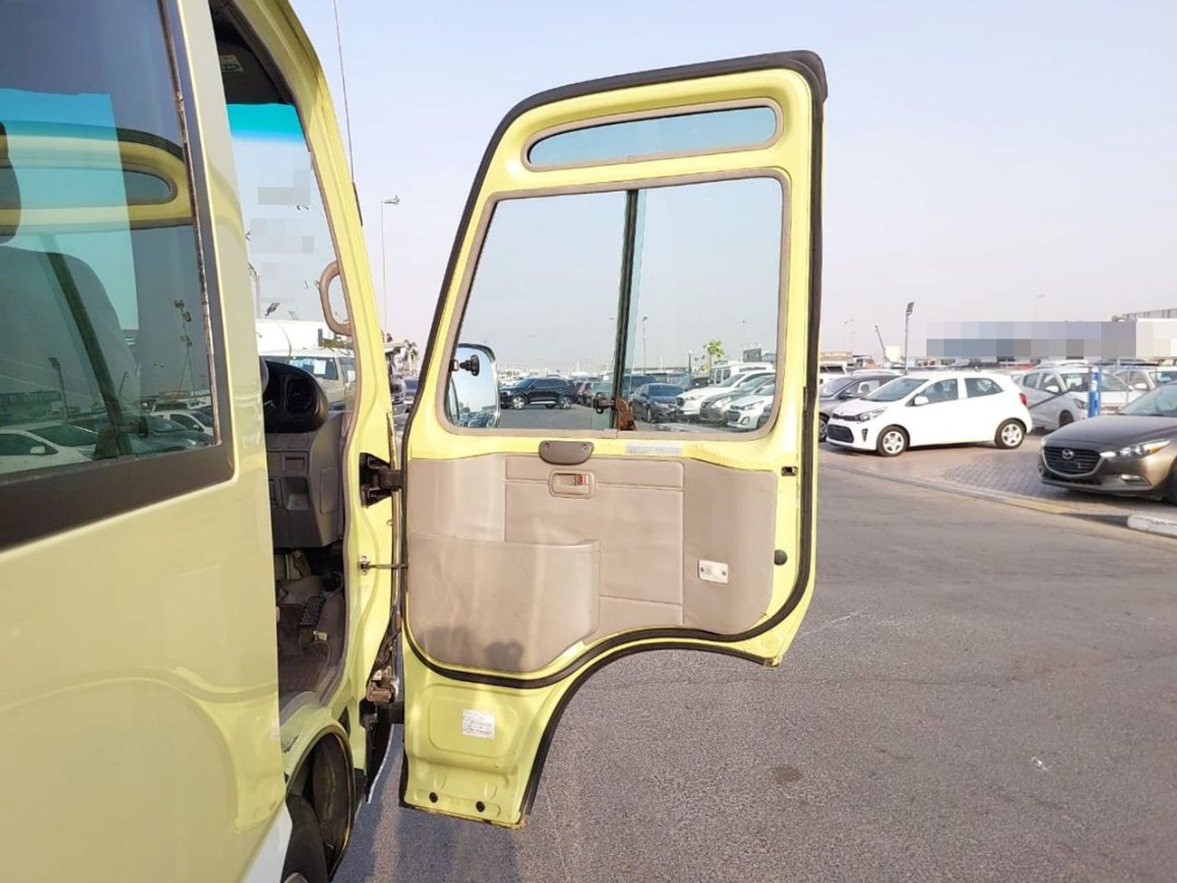 تويوتا كوستر TOYOTA COASTER BUS RHD 2007 MODEL 4.0 L DIESEL AUTOMATIC(PM02577)