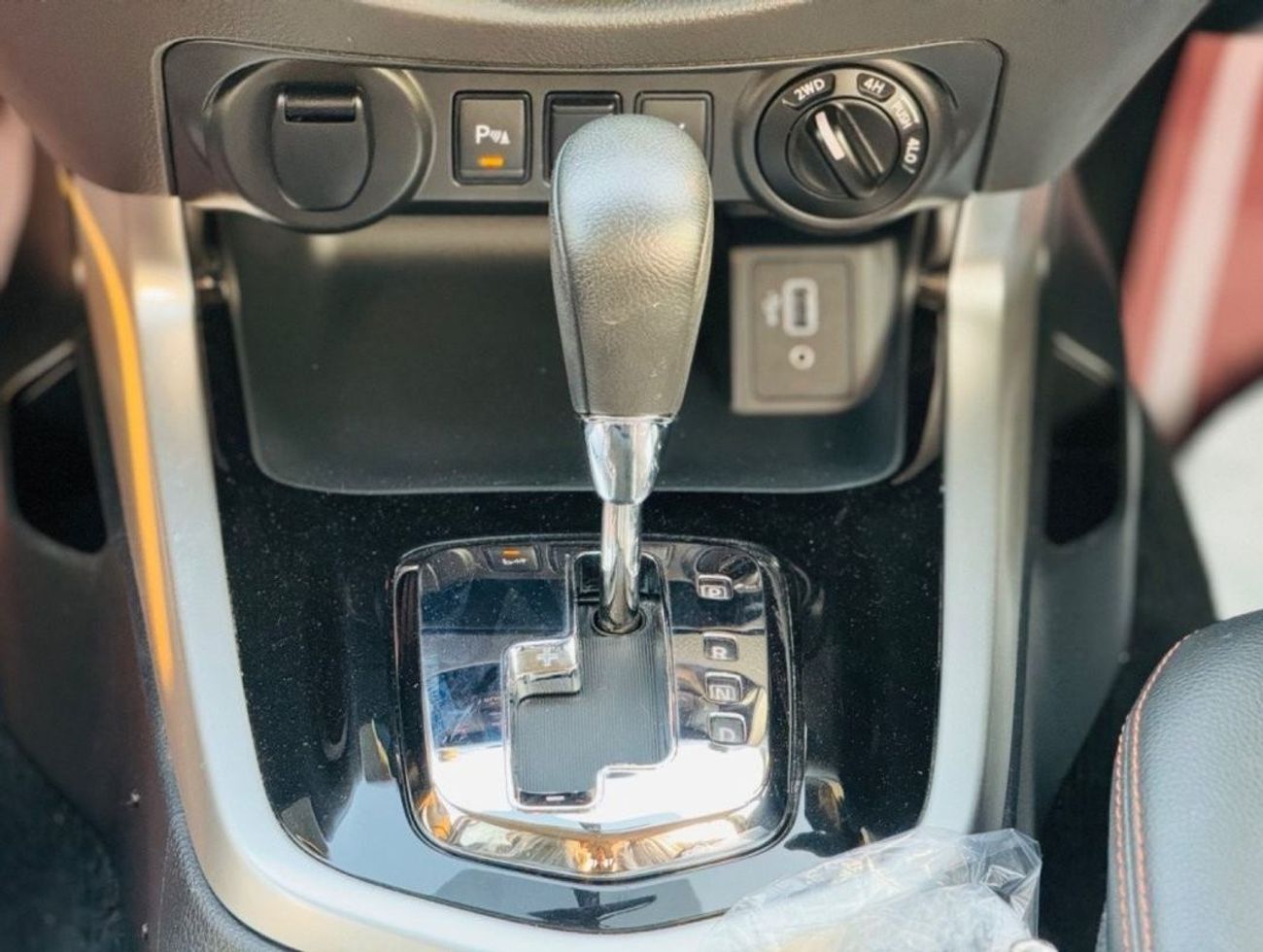 نيسان نافارا Full option top of the range