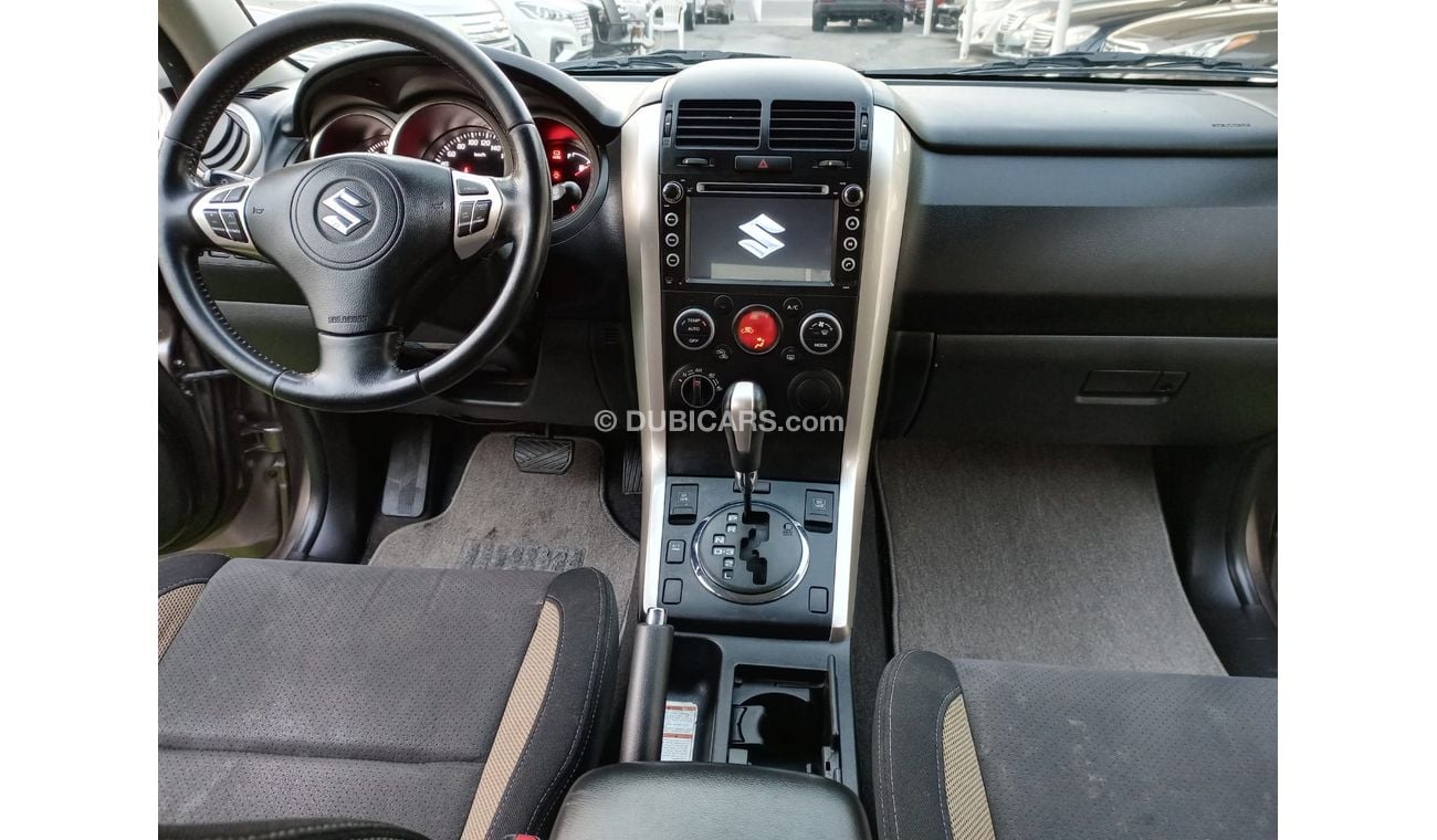 Suzuki Grand Vitara 2015 GCC model, agency dye, cruise control, alloy wheels, camera sensors, Android screen, in excelle