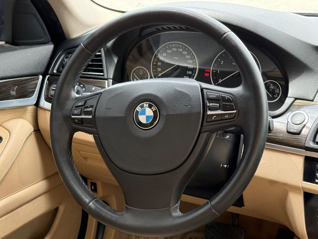 بي أم دبليو 520i Low 2.0L