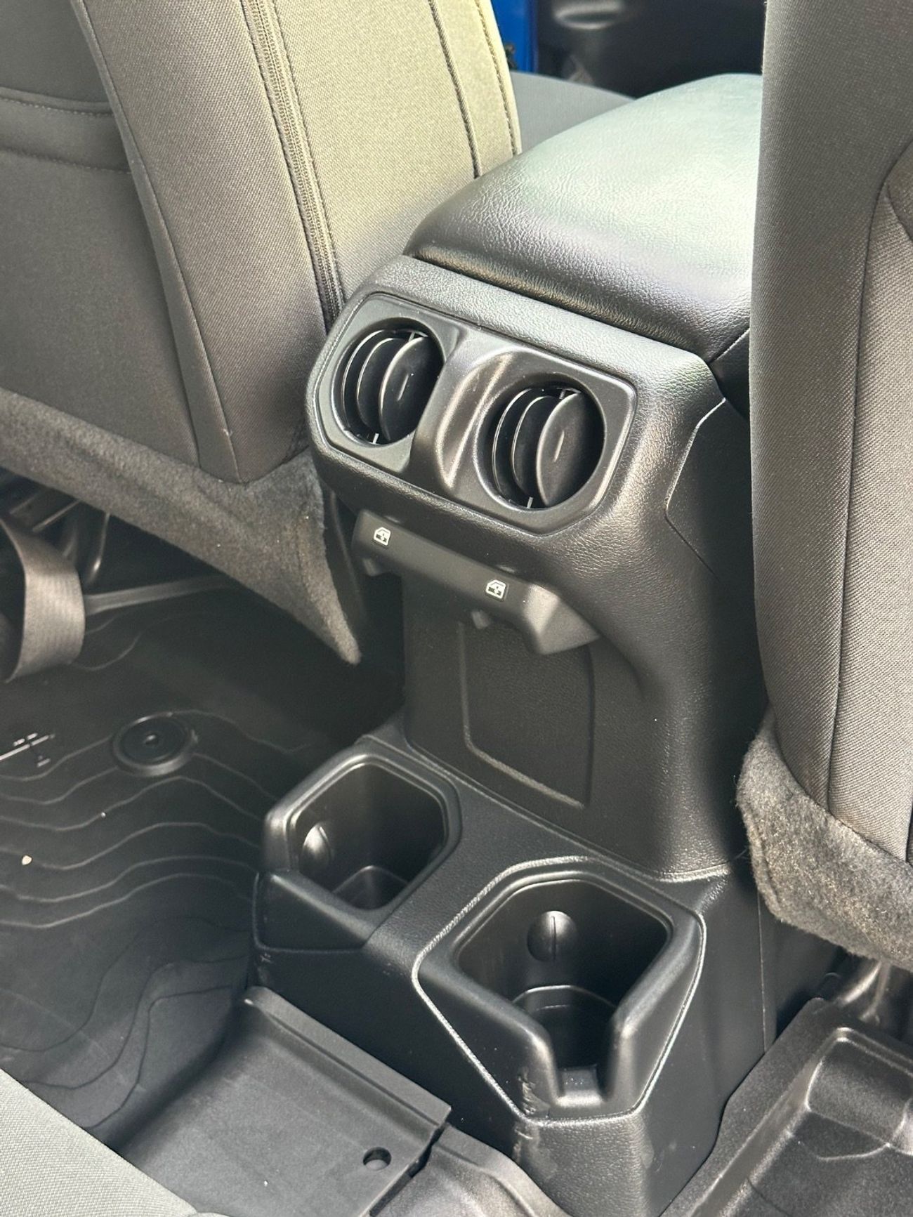 Jeep Wrangler Unlimited Sport S 2.0L A/T Unlimited Sport  2.0L Full Option