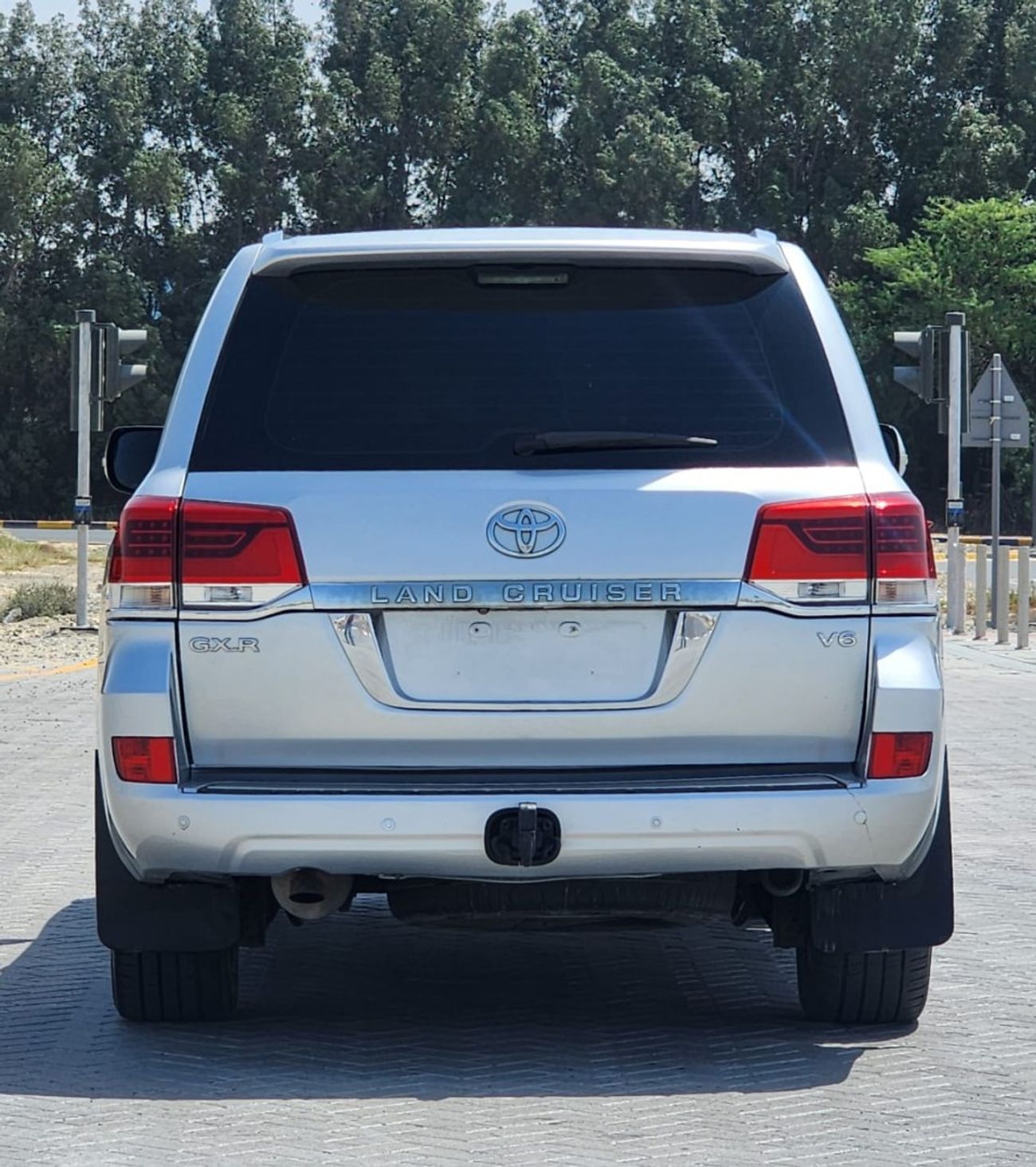 Toyota Land Cruiser GXR 4.6L