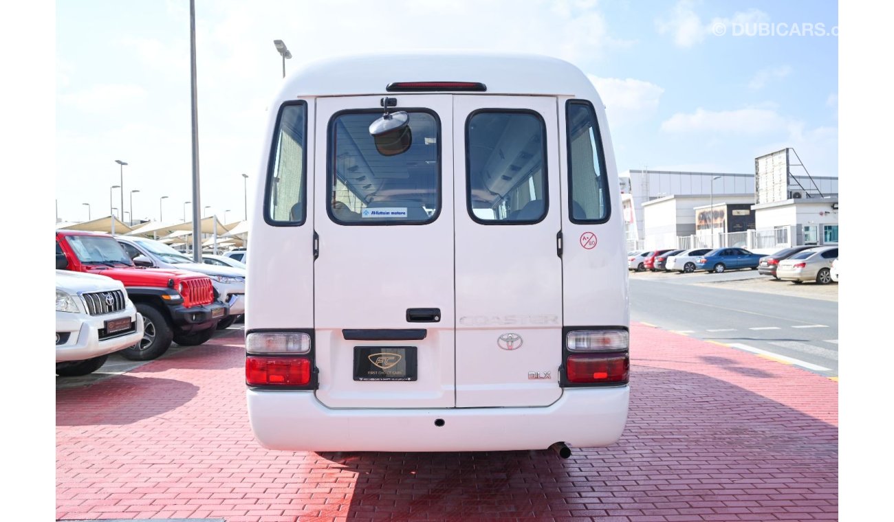 تويوتا كوستر 2016 | TOYOTA COASTER DLX HIGH-ROOF | 26-SEATS DIESEL | GCC | VERY WELL-MAINTAINED | SPECTACULAR CON