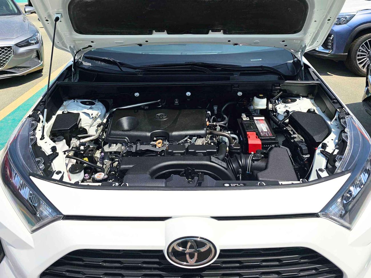 تويوتا راف ٤ LE // 937 AED Monthly // V4 //  MID OPTION (LOT # 25004)